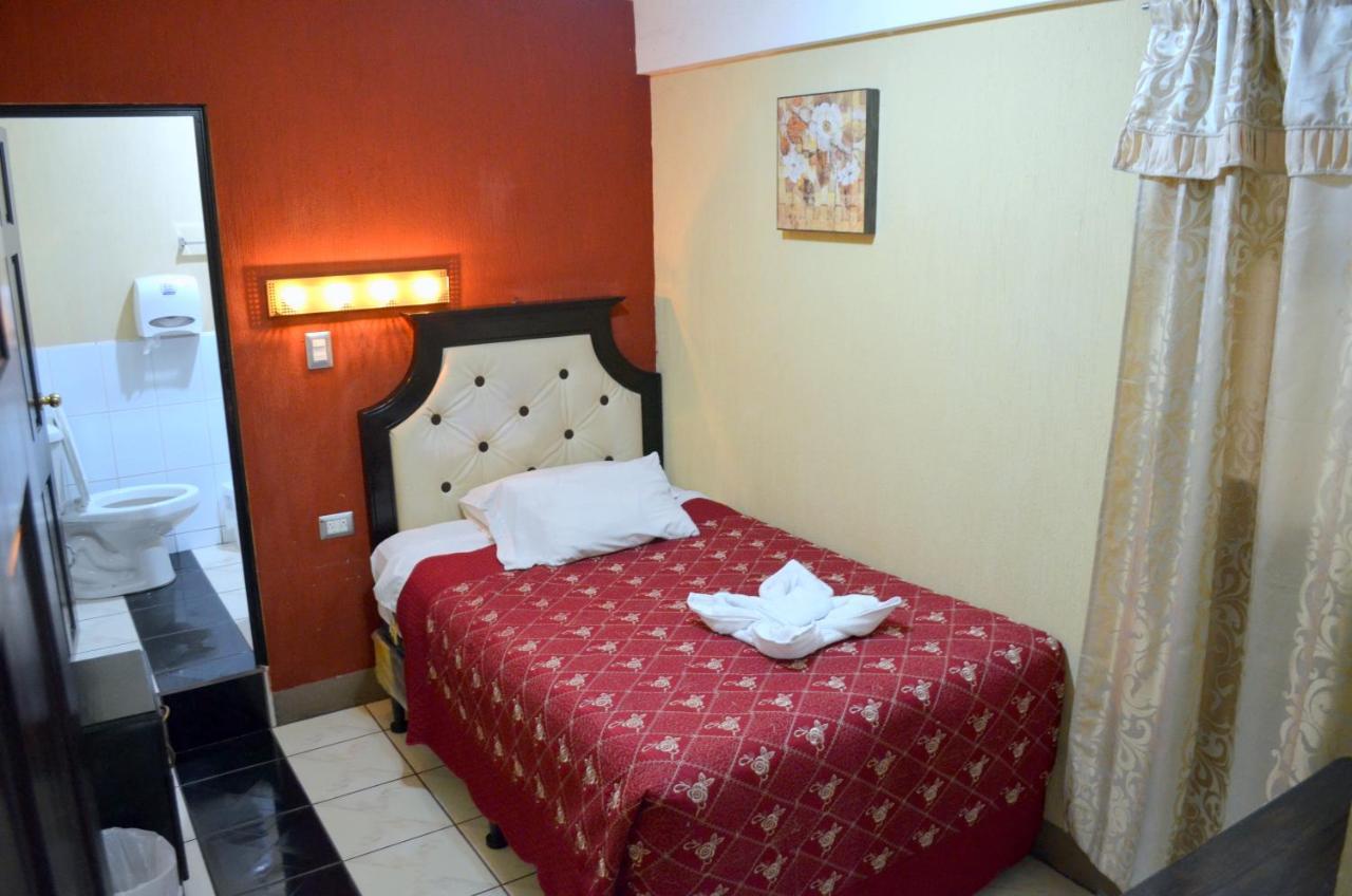 Hotel Y Restaurante Castillo De Los Altos Quetzaltenango Exterior foto